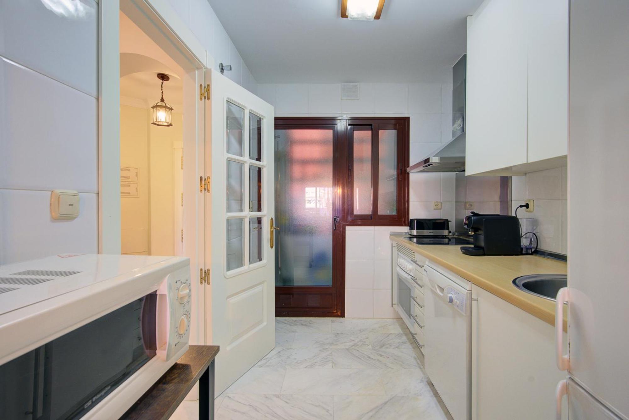 Comeback Noches De Blanco Saten Motril Exterior photo