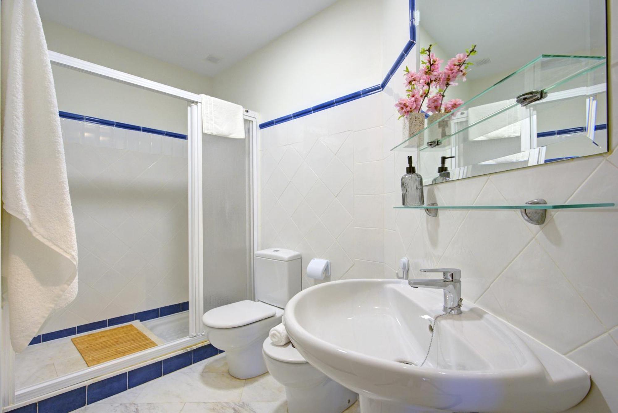 Comeback Noches De Blanco Saten Motril Exterior photo
